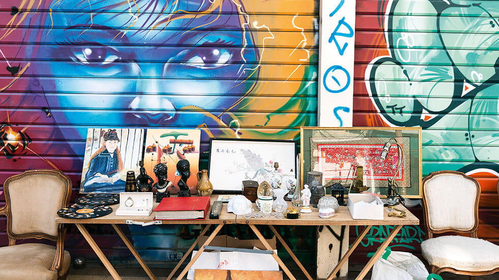 French flea markets - street stall